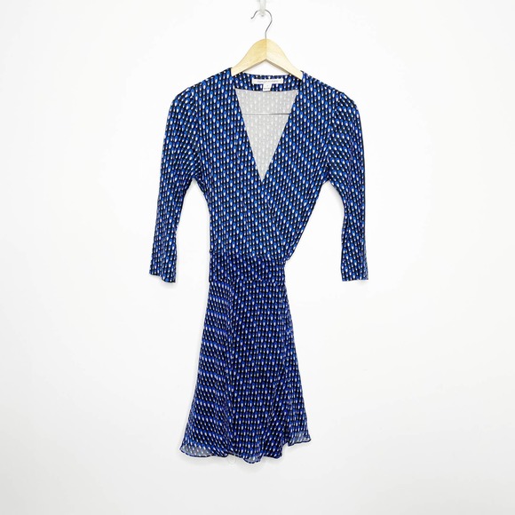 Diane Von Furstenberg Blue Printed Silk Irina Wrap Dress blue DVF womens us 8 - Picture 2 of 10